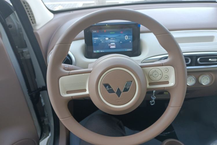 Used Wuling Hongguang MINIEV 2025 Four-Door Version Advanced Edition
