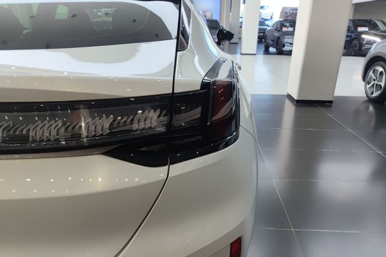 Used Zeekr 001 2021 Ultra-Long Range Single-Motor WE Edition
