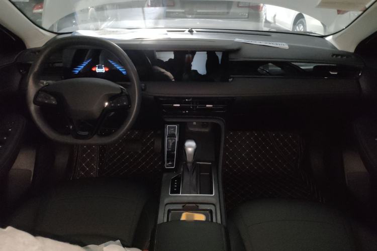 Used Roewe i5 2023 1.5L CVT Luxury Edition