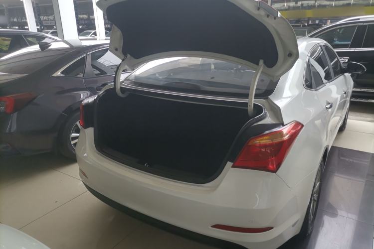 Used Hyundai Mistra 2014 1.8L Automatic Smart GLS
