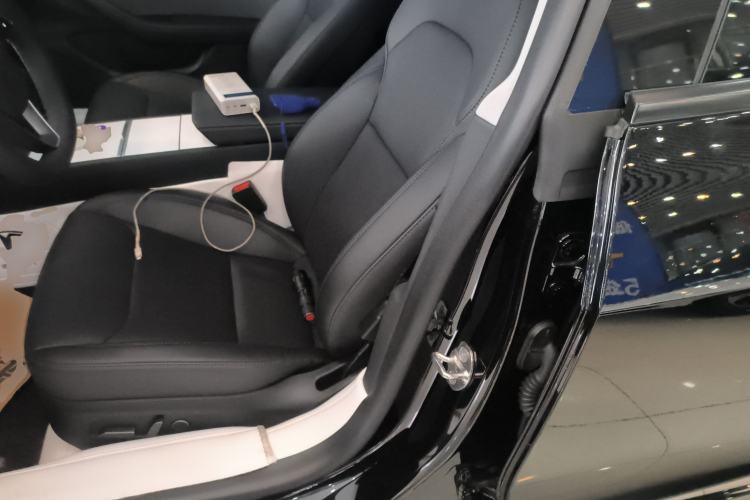 Used Tesla Model 3 2023 Rear-Wheel-Drive Version
