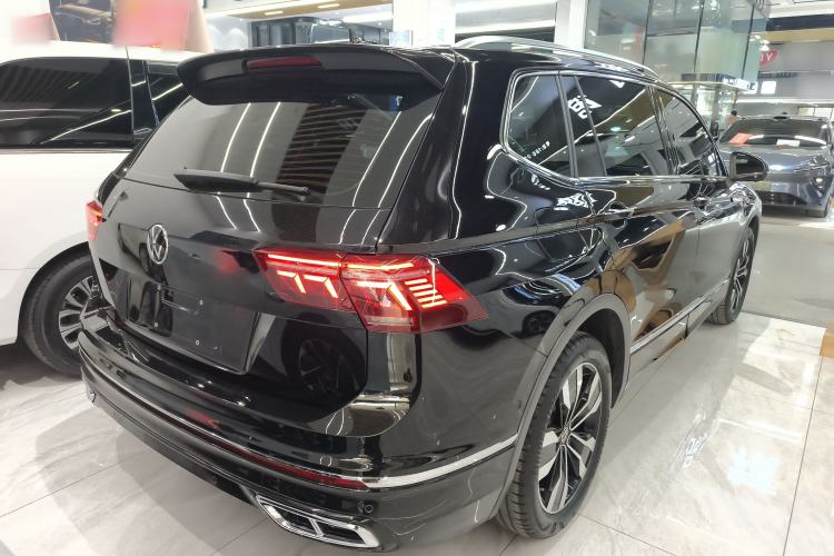 Used Volkswagen Tiguan L 2022 330TSI Automatic Two-Wheel Drive R-Line Flagship Edition
