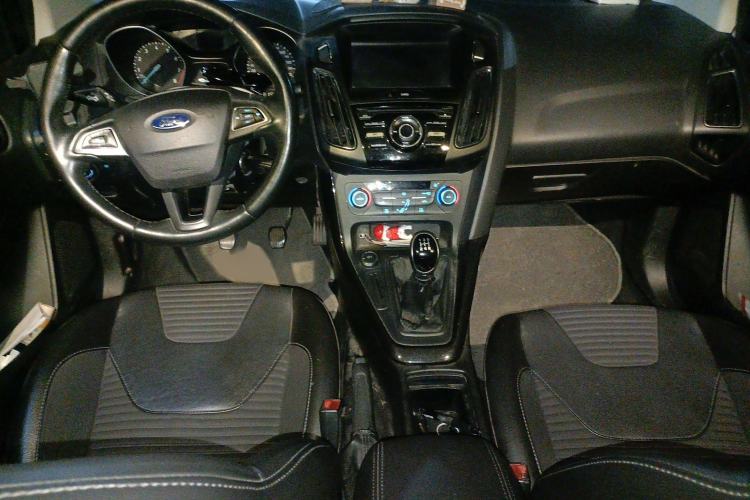 Used Ford Focus 2017 Sedan 1.6L Manual Fashion Edition Smart Drive Version
