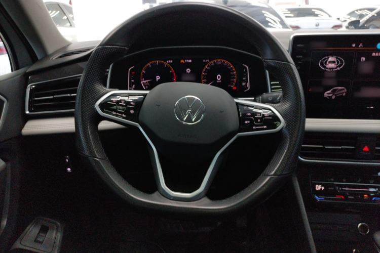 Used Volkswagen Tiguan L 2023 300TSI Automatic Two-Wheel Drive Smart Edition
