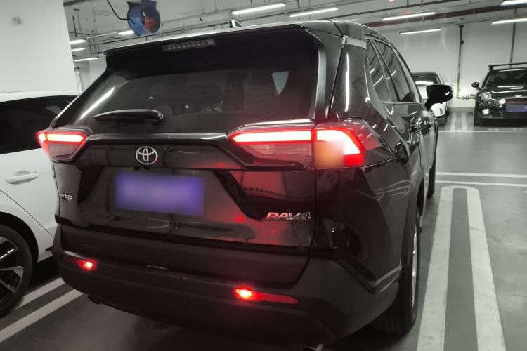 Used Toyota RAV4 2023 2.0L CVT Two-Wheel Drive Urban Edition
