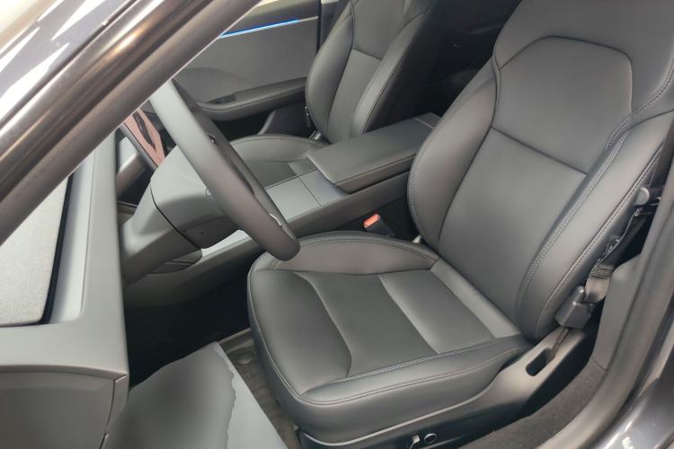 Used Tesla Model 3 2023 Rear-Wheel-Drive Version
