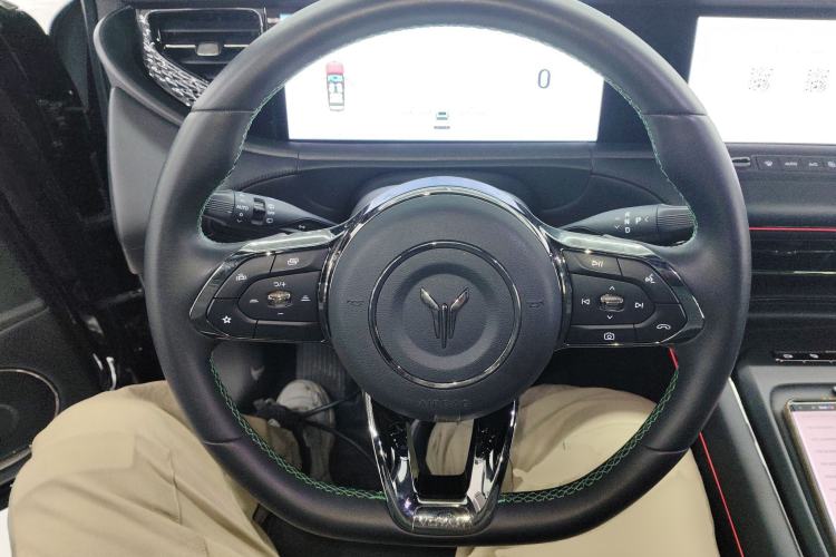 Used VOYAH FREE 2025 318 318 km Rear-Drive Touring Edition