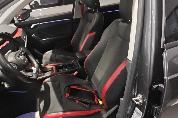 Used Audi Q3 2020 40 TFSI Fashion Dynamic Model
