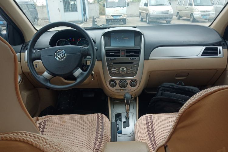 Used Buick Excelle 2013 1.5L Automatic Classic Model
