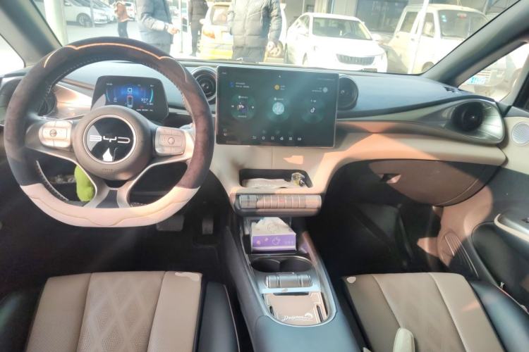 Used BYD Dolphin 2023 420 km Fashion Edition