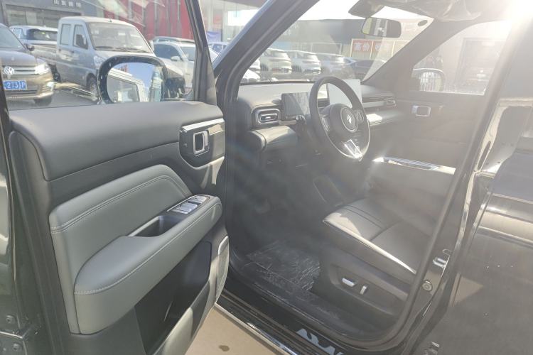 Used Baojun Spark EUV 
