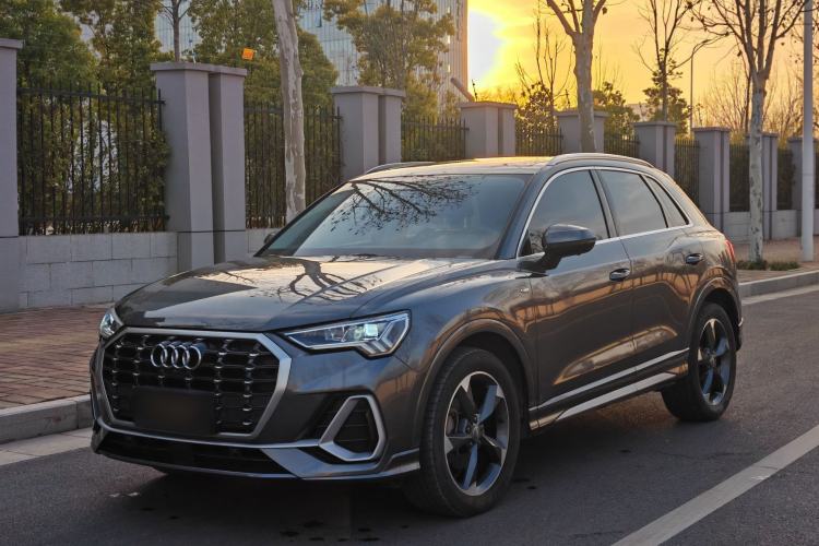 Used Audi Q3 2019 40 TFSI Fashion Dynamic Model