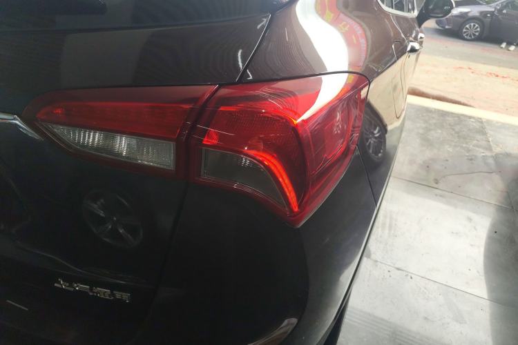 Used Buick Envision 2018 20T Two-Wheel Drive Luxury Model
