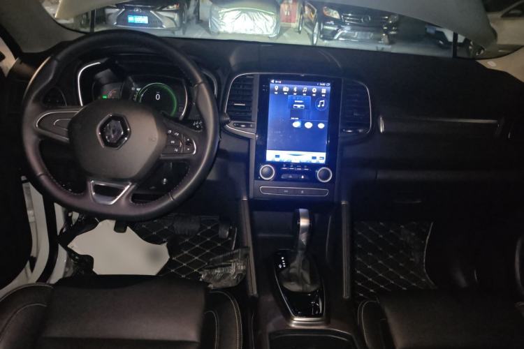 Used Renault Koleos 2018 2.0L Two-Wheel Drive Leading Edition