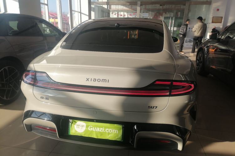 Used  SU7 2024 Rear-Drive Ultra-Long Range Advanced Pro-Level Intelligent Driving Version
