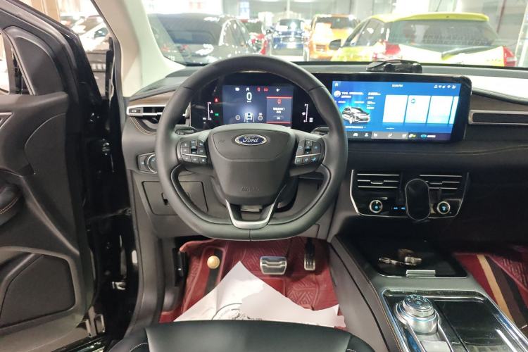 Used Ford Edge 2021 Facelifted PLUS EcoBoost 245 Two-Wheel Drive XLT 7-Seater
