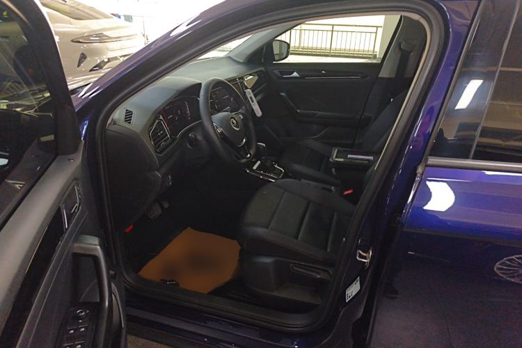 Used Volkswagen T-ROC 2021 280TSI DSG Two-Wheel Drive Comfort Connect Edition
