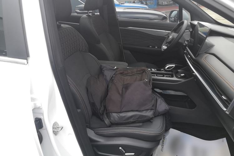 Used Geely Auto Haoyue L 2025 2.0T DCT Luxury Edition