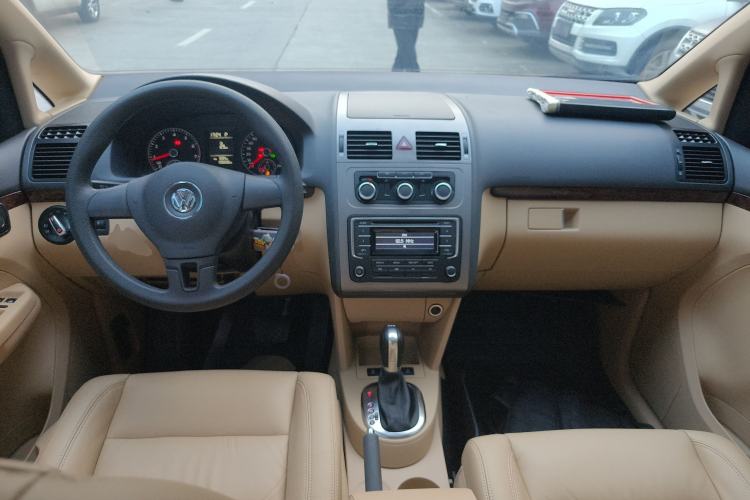 Used Volkswagen Touran 2013 1.4T DSG Comfort Edition 5-Seater
