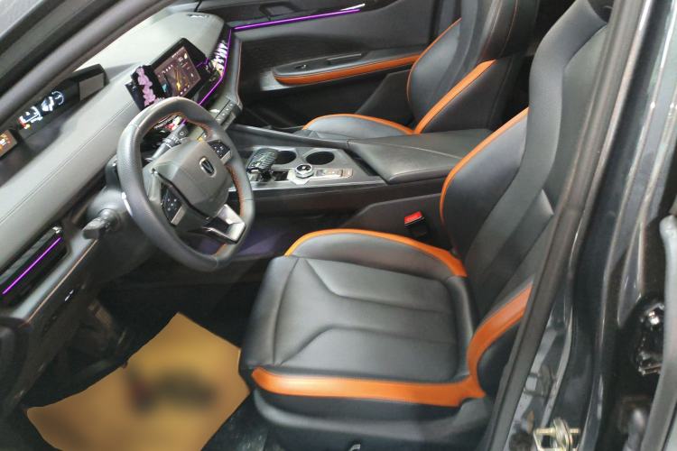 Used Changan UNI-V 2023 1.5T Prestige Model
