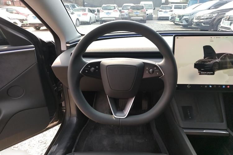 Used Tesla Model 3 2023 Long-Range All-Wheel-Drive Version
