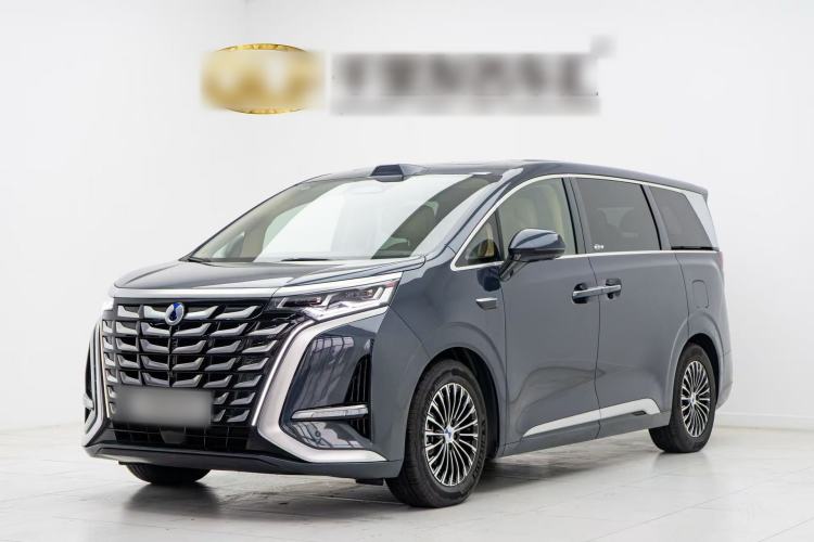 Used Denza D9 2025 DM-i Intelligent Drive 1020 Four-Wheel Drive Prestige Model
