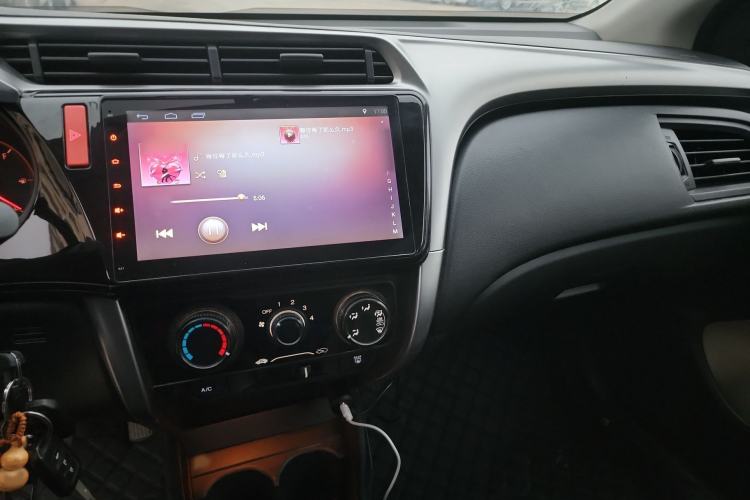 Used Honda City 2015 1.5L manual Comfort version