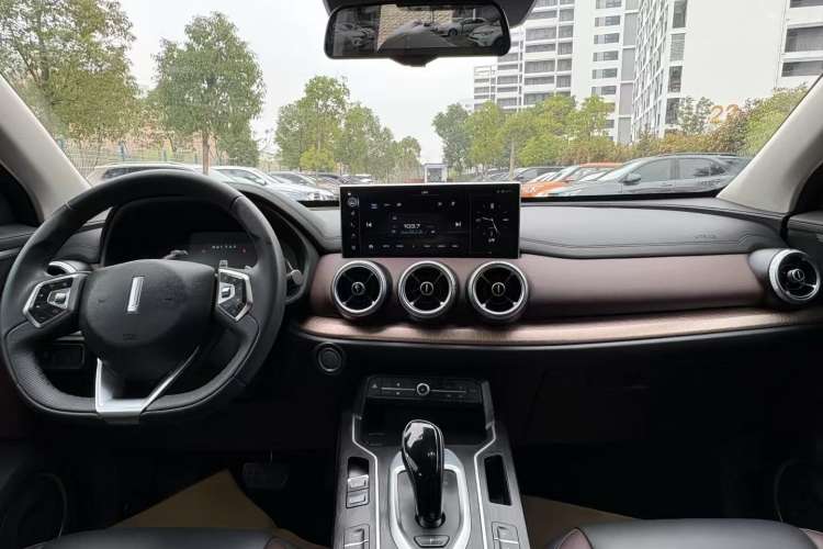 Used Wey VV5 2021 1.5T Two-Wheel Drive Smart Pioneer
