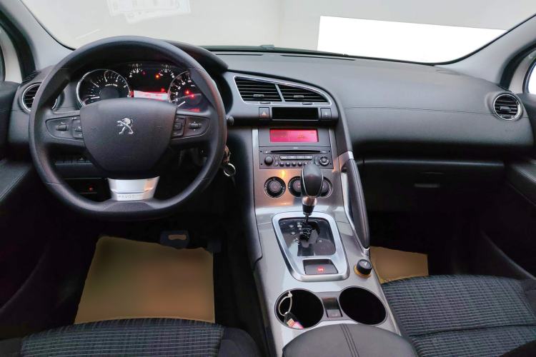 Used Peugeot 3008 2018 2.0L Automatic Classic Edition
