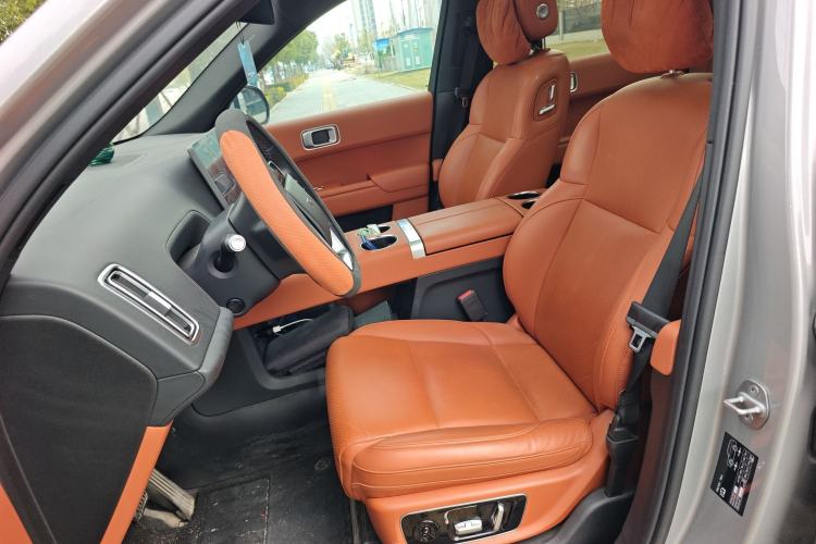 Used Li Auto L8 2023 Pro Model
