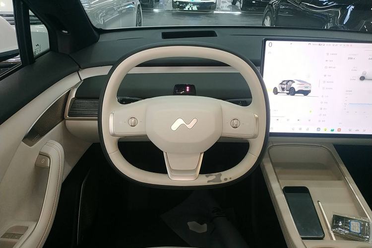 Used ONVO L60 2024 60 kWh Rear-Drive Version
