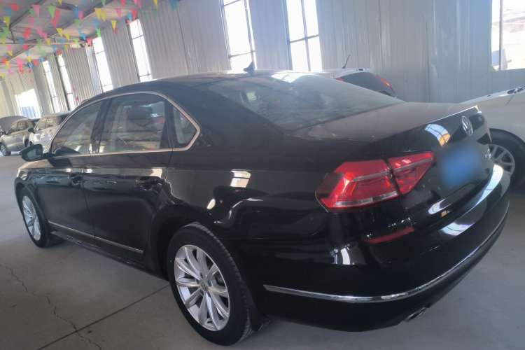 Used Volkswagen Passat 2017 330TSI DSG Luxury Edition
