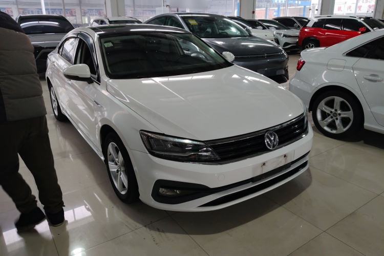 Used Volkswagen Lamando 2019 230TSI DSG Fashion Edition China VI
