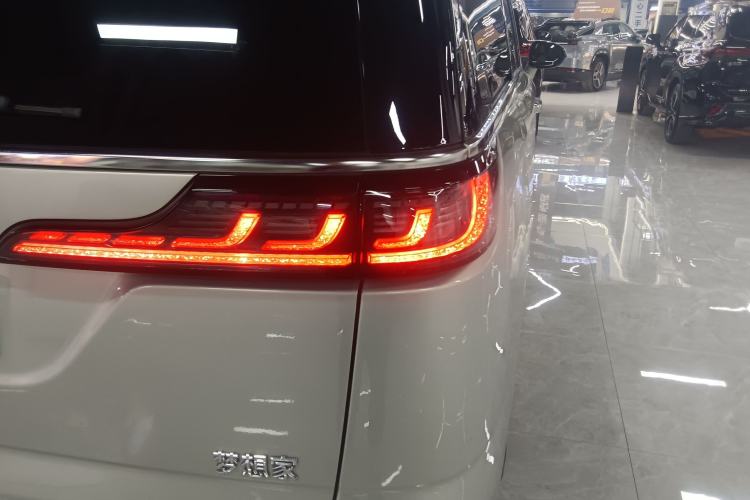 Used VOYAH Dream 2022 Low-Carbon Edition Dream+ Smart Enjoyment Package
