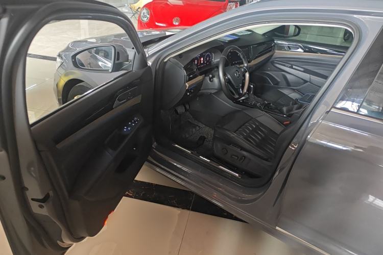 Used Volkswagen Passat 2019 330TSI Luxury Edition China V Standard
