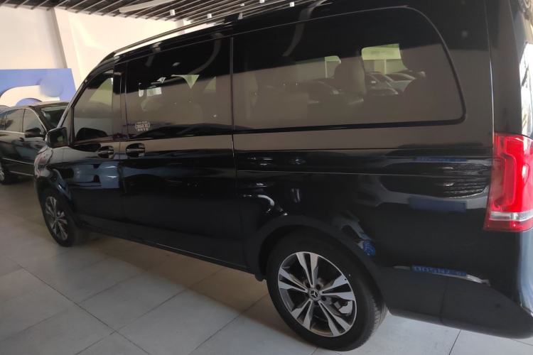 Used Mercedes-Benz V-Class 2018 V 260 Avantgarde Edition China V
