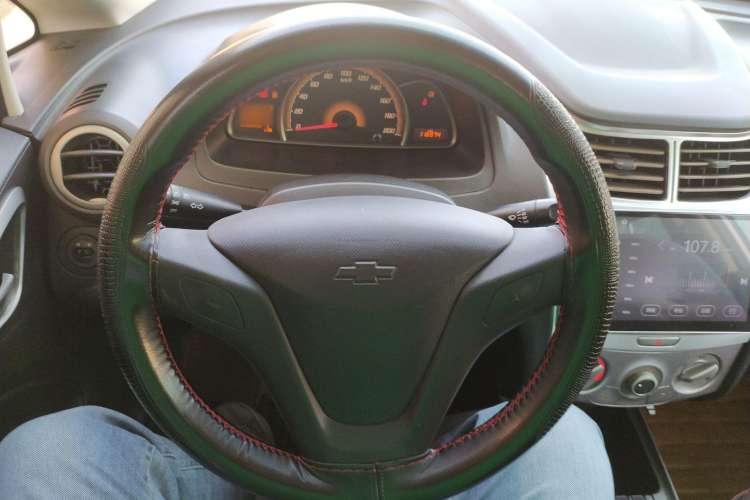 Used Chevrolet Sail 2013 Sedan 1.2L Manual Fashionable Happiness Edition
