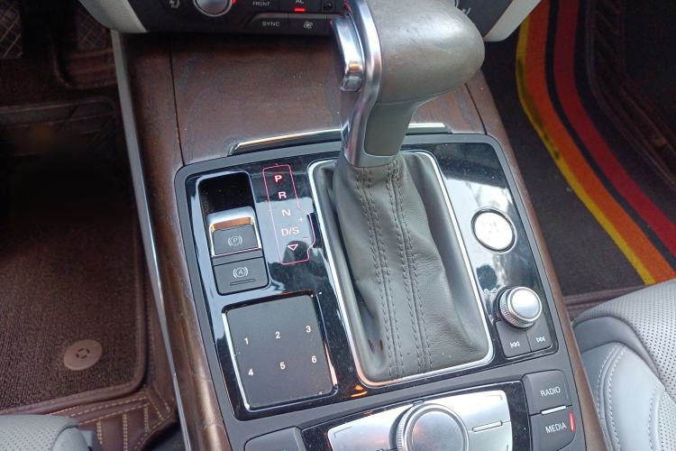 Used Audi A6L 2012 35 FSI quattro Luxury Model
