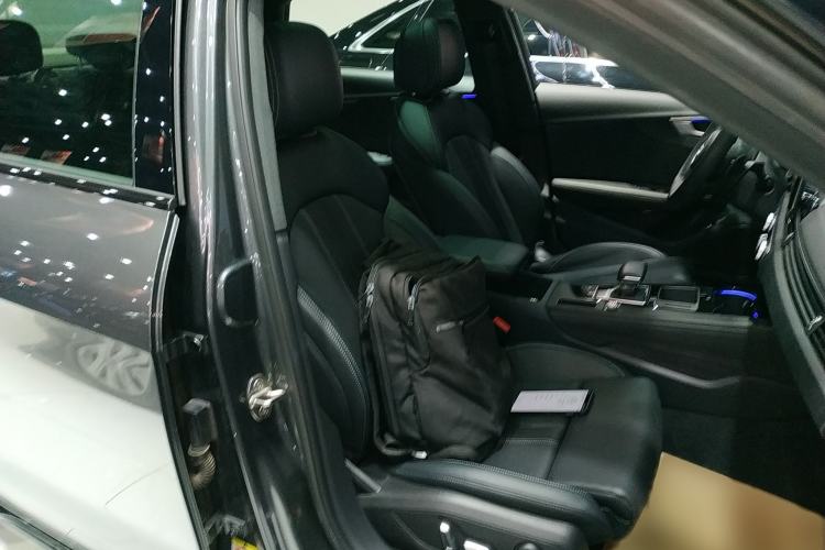 Used Audi A4L 2024 40 TFSI Luxury Dynamic Edition
