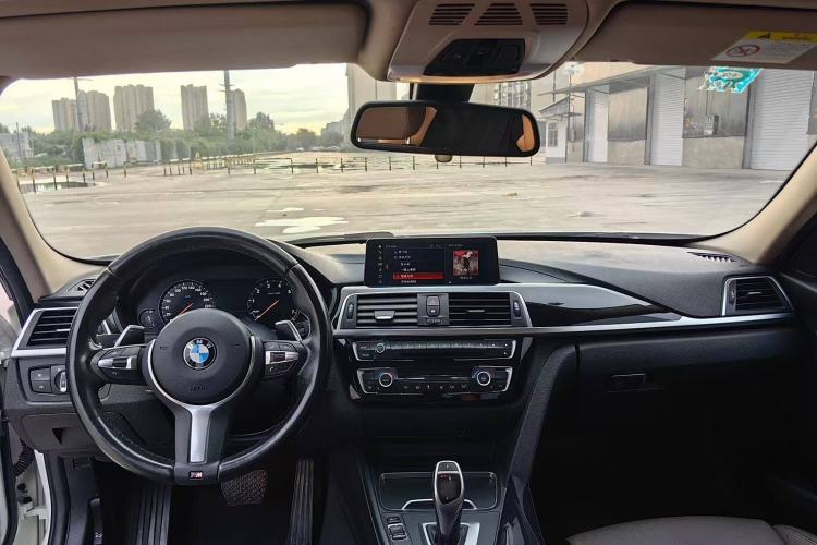 Used BMW 3 Series 2018 320Li Leading Model M Sport Package
