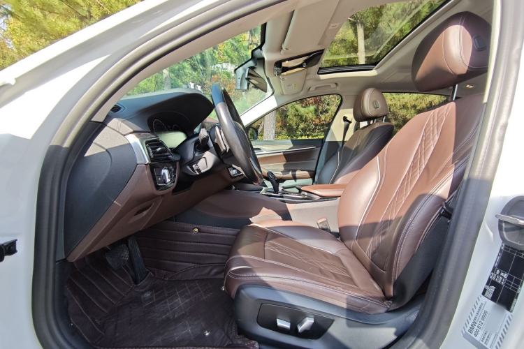 Used BMW 5 Series 2019 Facelifted 530Li Leading Edition Luxury Package
