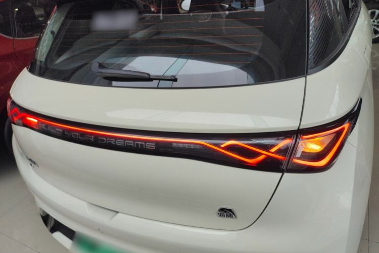 Used BYD Dolphin 2023 420 km Fashion Edition
