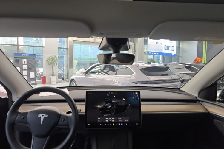 Used Tesla Model Y 2022 Rear-Wheel-Drive Version
