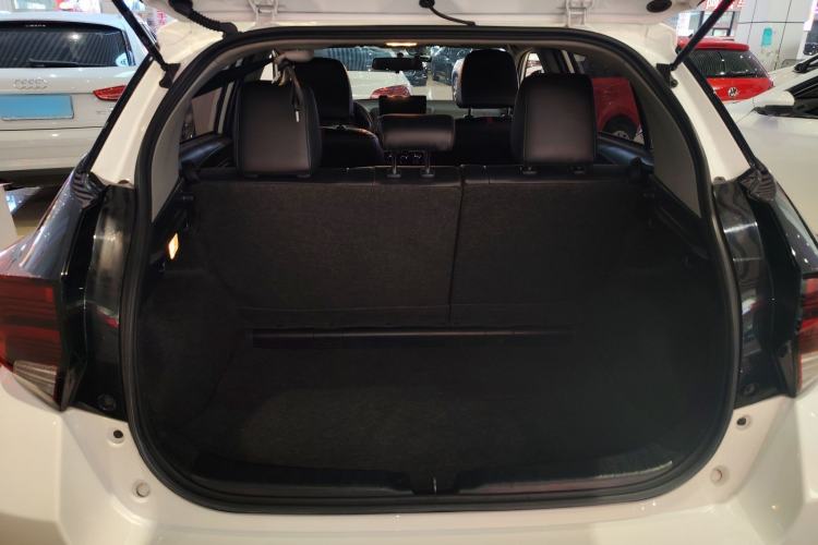 Used Toyota YARiS L 2021 X-Trail 1.5L CVT Luxury Edition