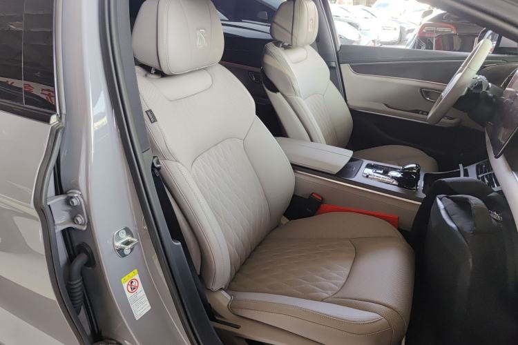 Used BYD Han 2025 EV with 701 km of Laser Radar-Enabled Intelligent Driving
