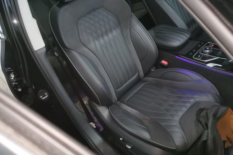 Used Hongqi HS5 2022 Revised Version 2.0T Smart Connect Flagship Edition
