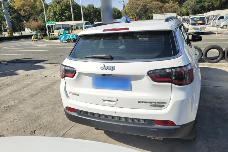 Used  Compass 2019 220T Automatic Family Edition
