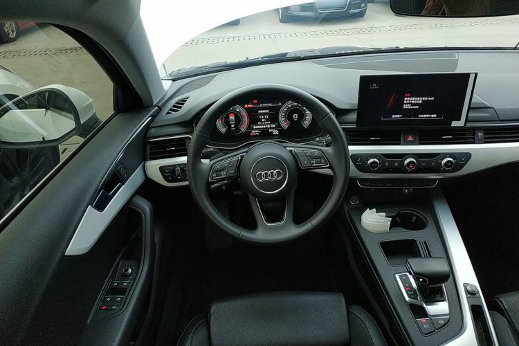 Used Audi A4L 2022 40 TFSI Fashion Dynamic Model
