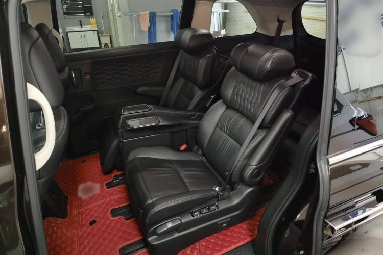 Used Honda Elysion 2022 2.0L eHEV Luxury First Edition
