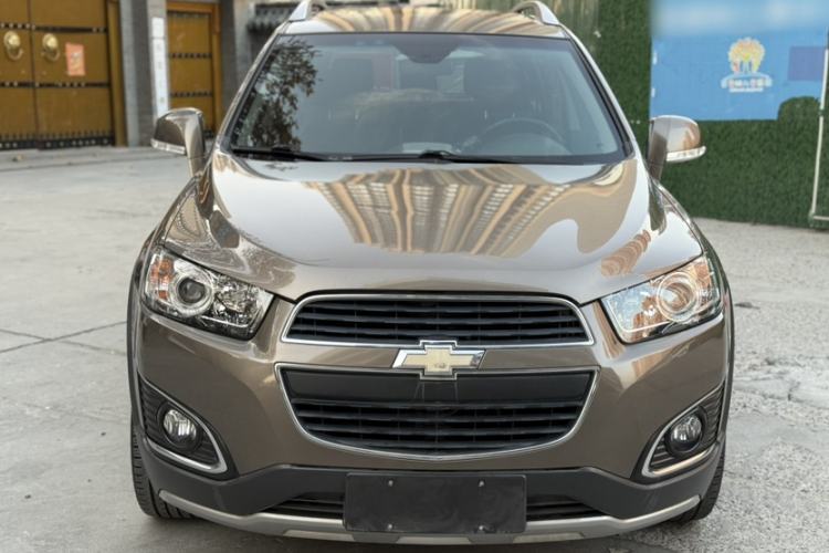 Used Chevrolet Captiva 2017 2.4L 4x4 Flagship Edition 7-Seater

